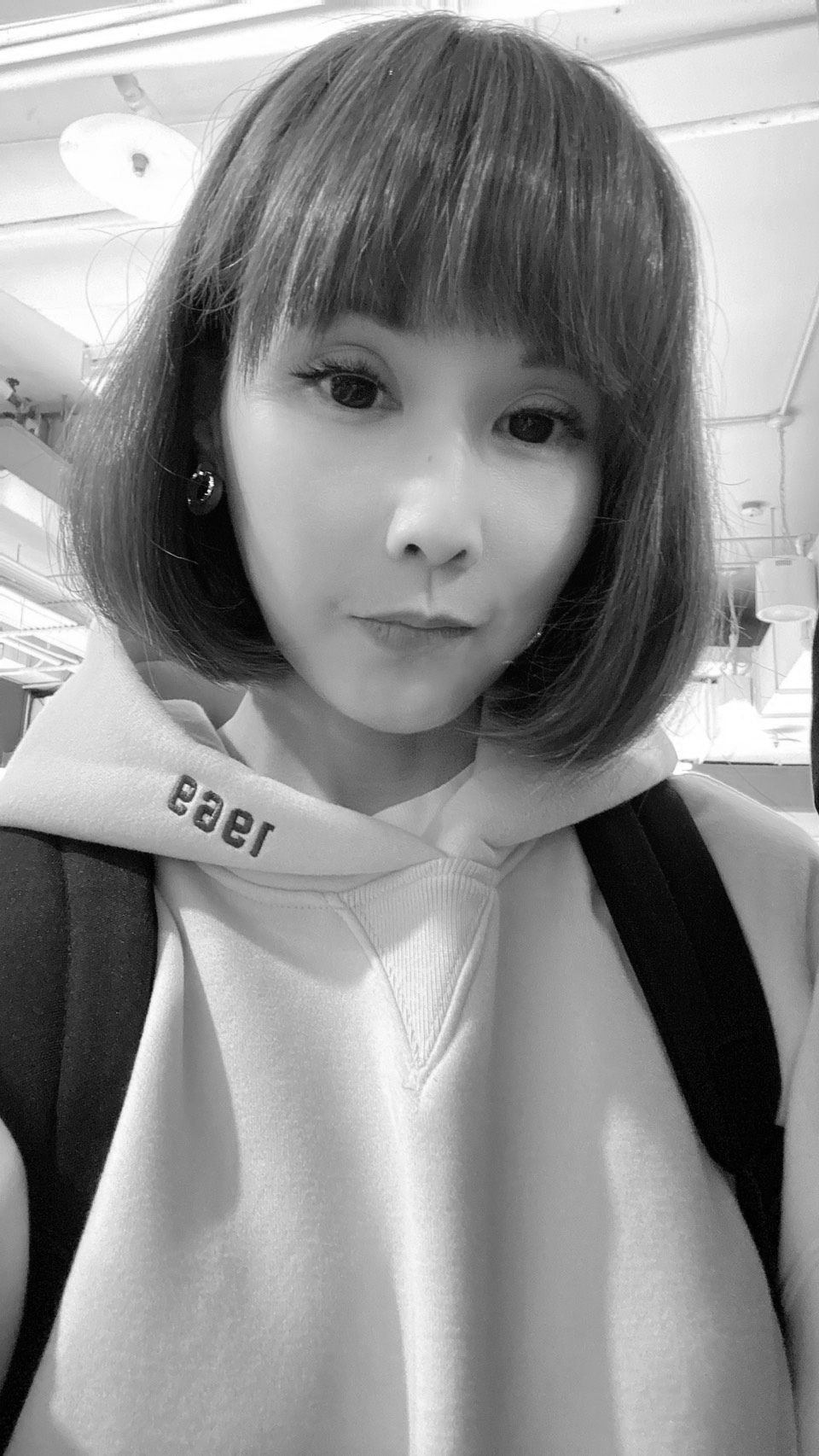 酒店小姐兼差會影響正職嗎? - 相关图片 关于酒店小姐兼差會影響正職嗎?的插图